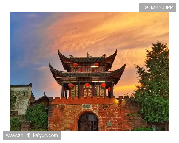 _古城巡演：名城背景中的历史和现代交融比赛_，古城拍摄主题